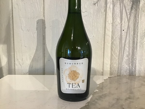 Susurrus Sparkling Tea Osmanthus Golden Tip Non-Alcoholic NV
