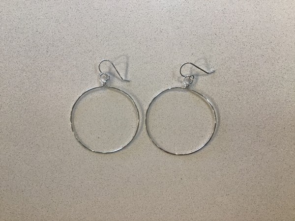 AMD Hammered Hoops Medium SS